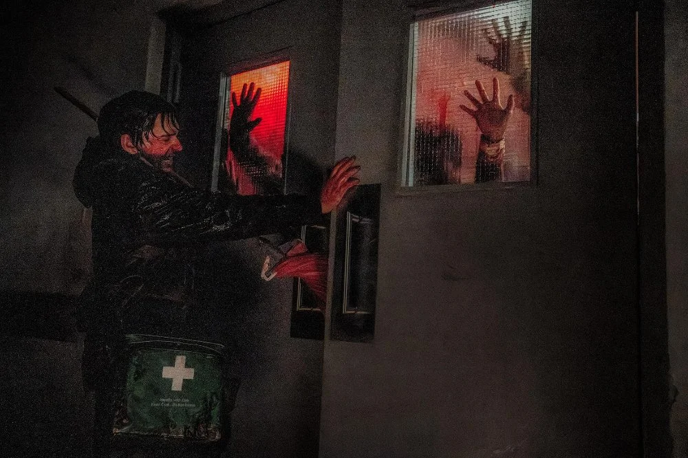 Сцена из фильма Обитель зла / Resident Evil Сцена из фильма Обитель зла / Resident Evil