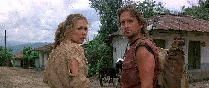 Кадр из фильма Роман с камнем / Romancing the Stone Кадр из фильма Роман с камнем / Romancing the Stone