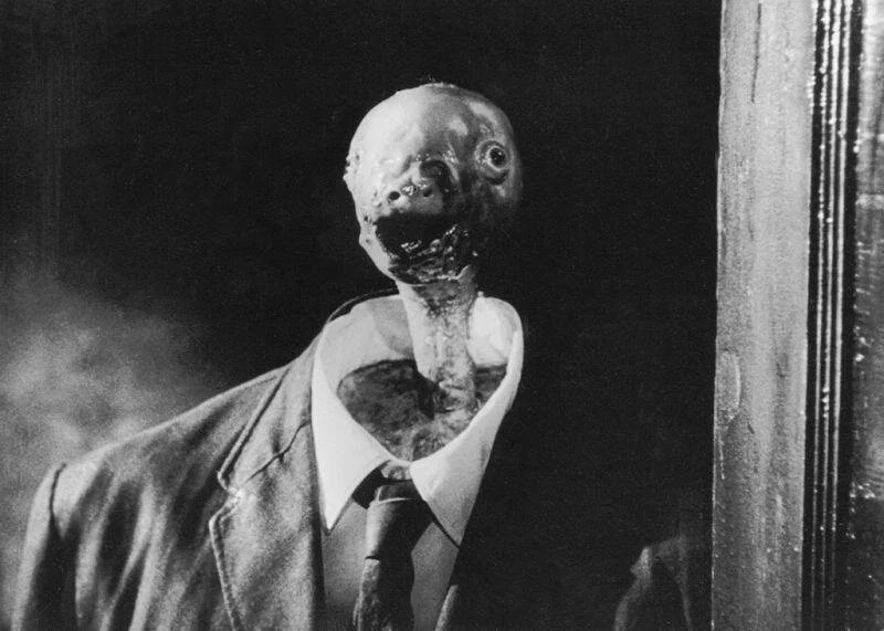 Кадр из фильма Голова-ластик / Eraserhead Кадр из фильма Голова-ластик / Eraserhead
