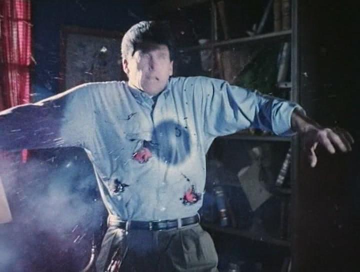 Сцена из фильма Подозрительное устройство / Suspect Device Сцена из фильма Подозрительное устройство / Suspect Device