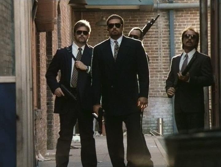 Сцена из фильма Подозрительное устройство / Suspect Device Сцена из фильма Подозрительное устройство / Suspect Device