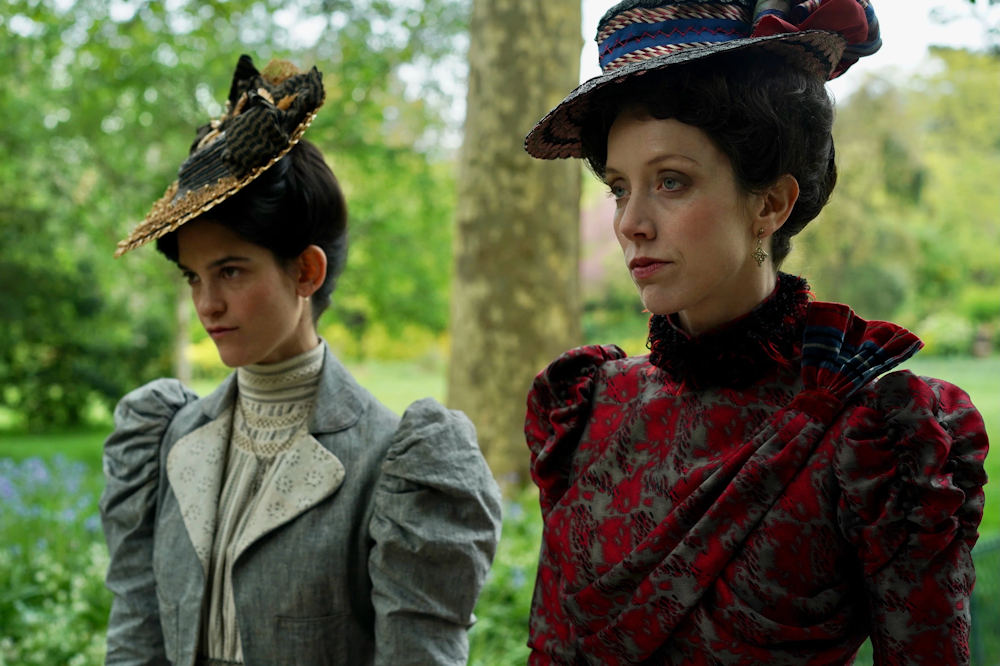 Сцена из фильма Цвета времени / La venue de l'avenir Сцена из фильма Цвета времени / La venue de l'avenir