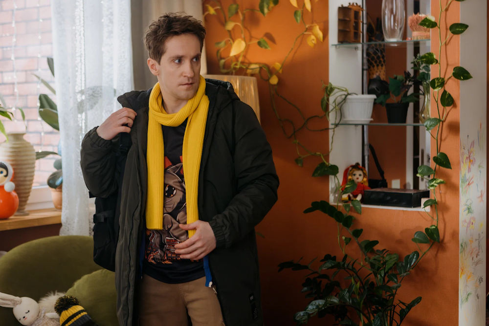 Сцена из фильма Одни дома Сцена из фильма Одни дома