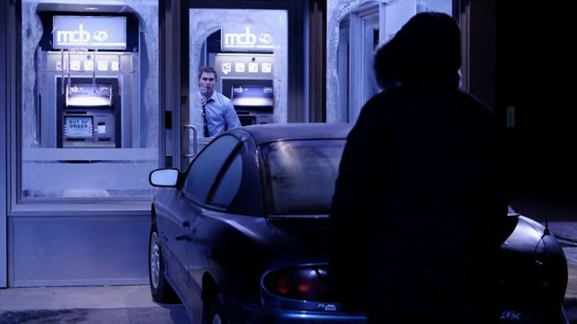 Кадр из фильма Банкомат / ATM Кадр из фильма Банкомат / ATM