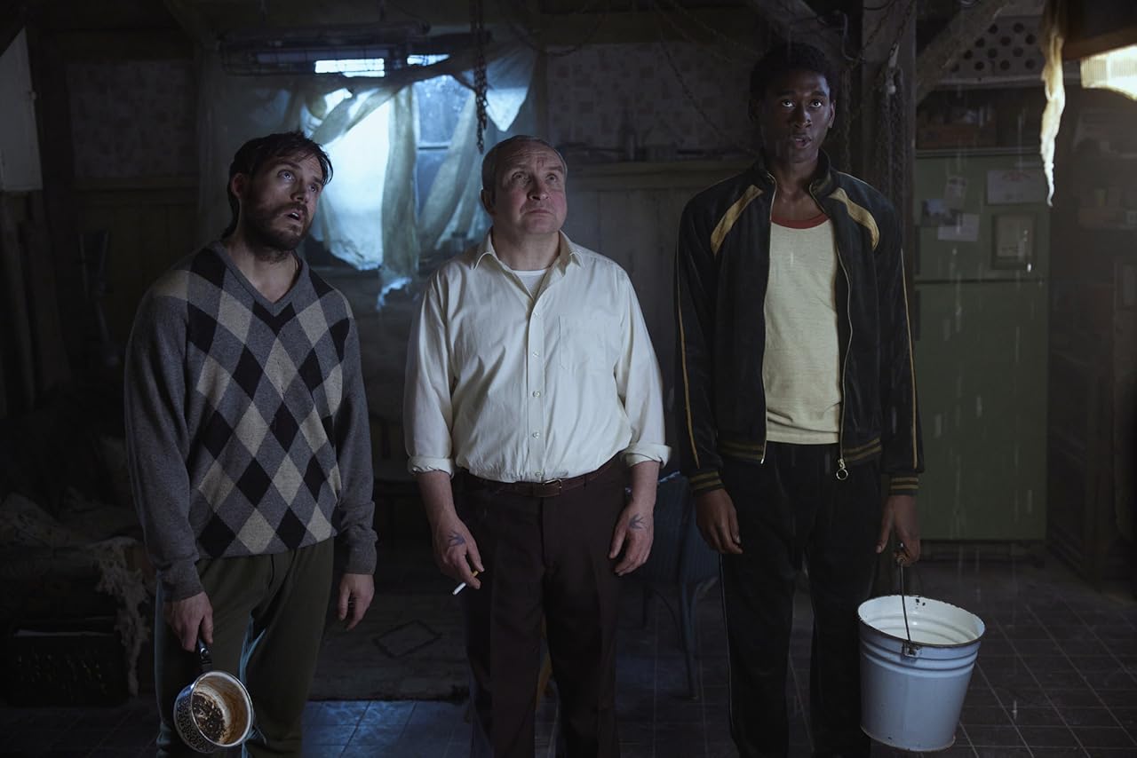 Сцена из фильма Все дьяволы здесь / All the Devils are Here Сцена из фильма Все дьяволы здесь / All the Devils are Here