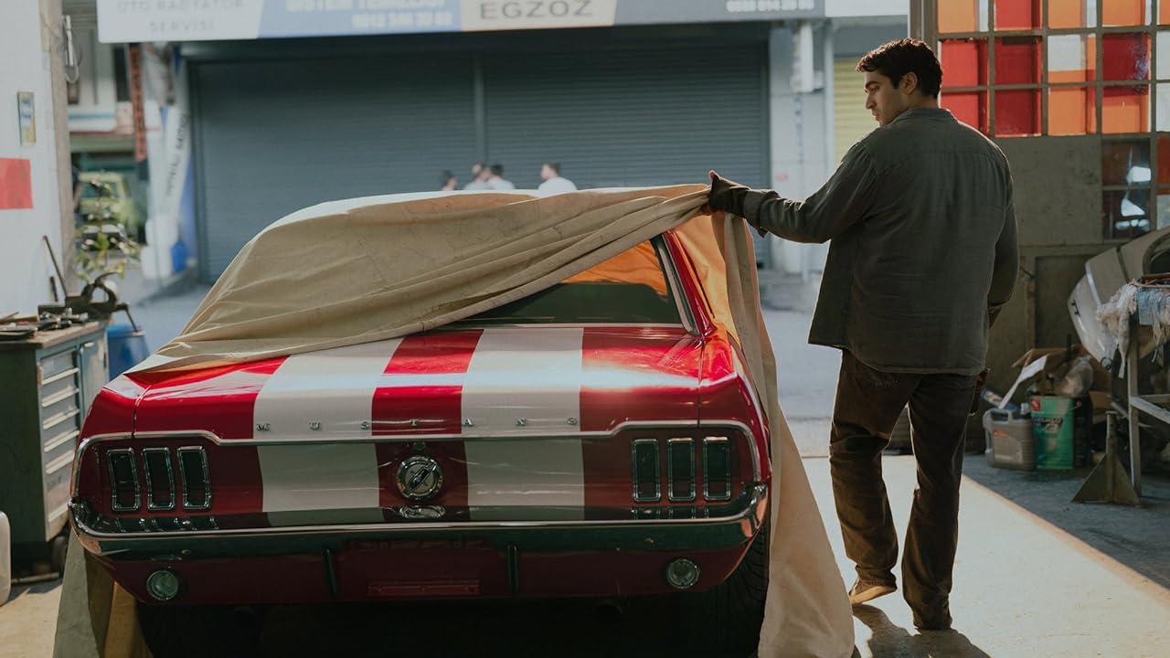 Сцена из фильма Покинутый мужчина / Metruk Adam Сцена из фильма Покинутый мужчина / Metruk Adam