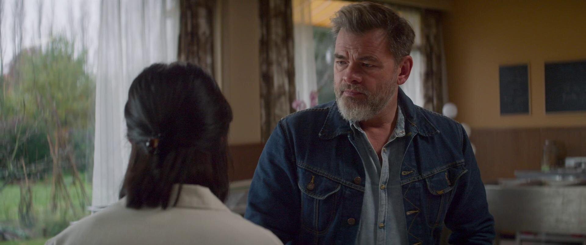 Сцена из фильма Лучшие дни / Des jours meilleurs Сцена из фильма Лучшие дни / Des jours meilleurs