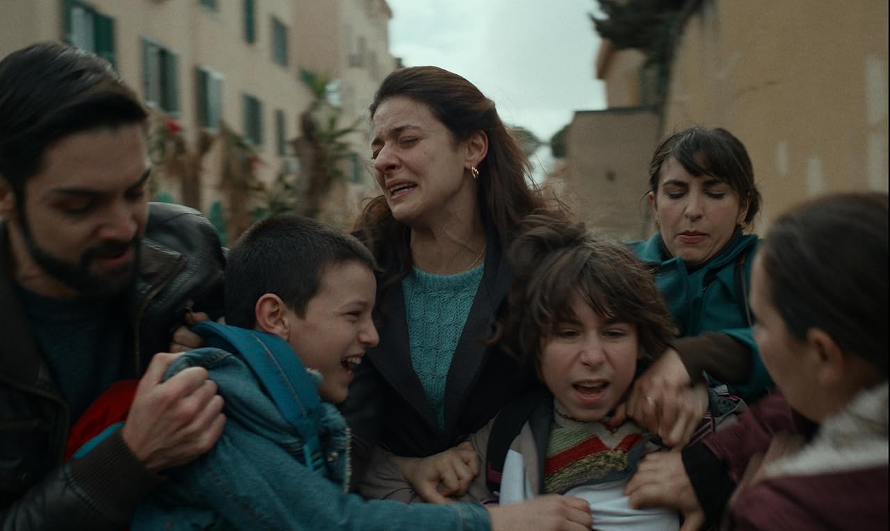 Сцена из фильма Семья / Familia Сцена из фильма Семья / Familia