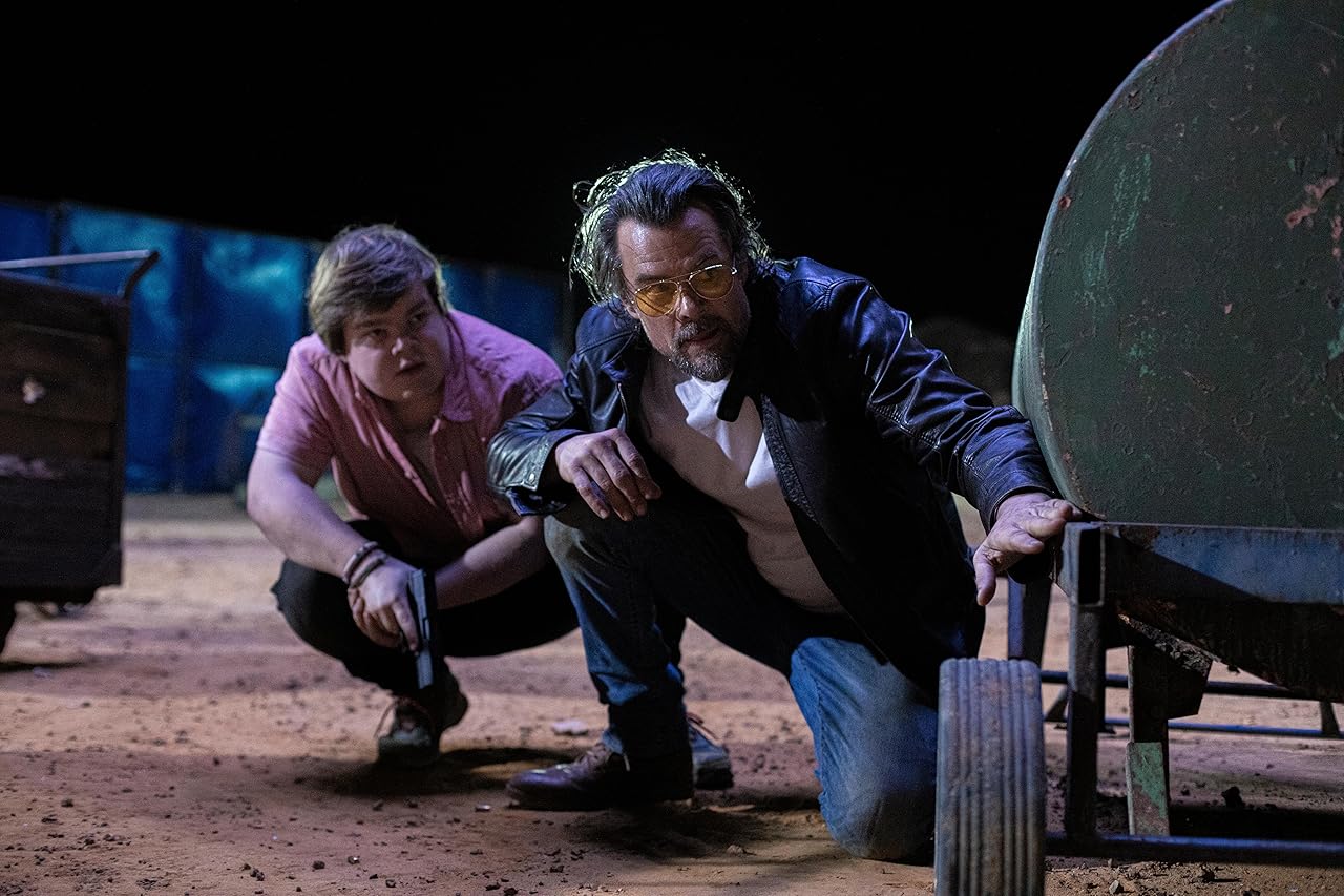 Сцена из фильма Лондон на проводе / London Calling Сцена из фильма Лондон на проводе / London Calling