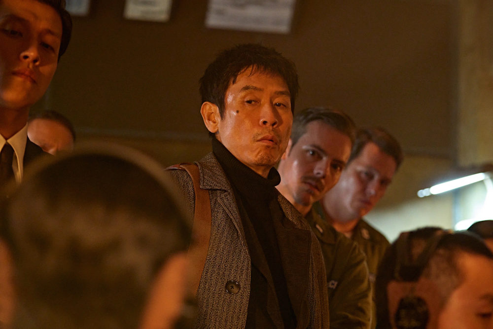 Сцена из фильма Хорошие новости / Gut Nuiuseu Сцена из фильма Хорошие новости / Gut Nuiuseu