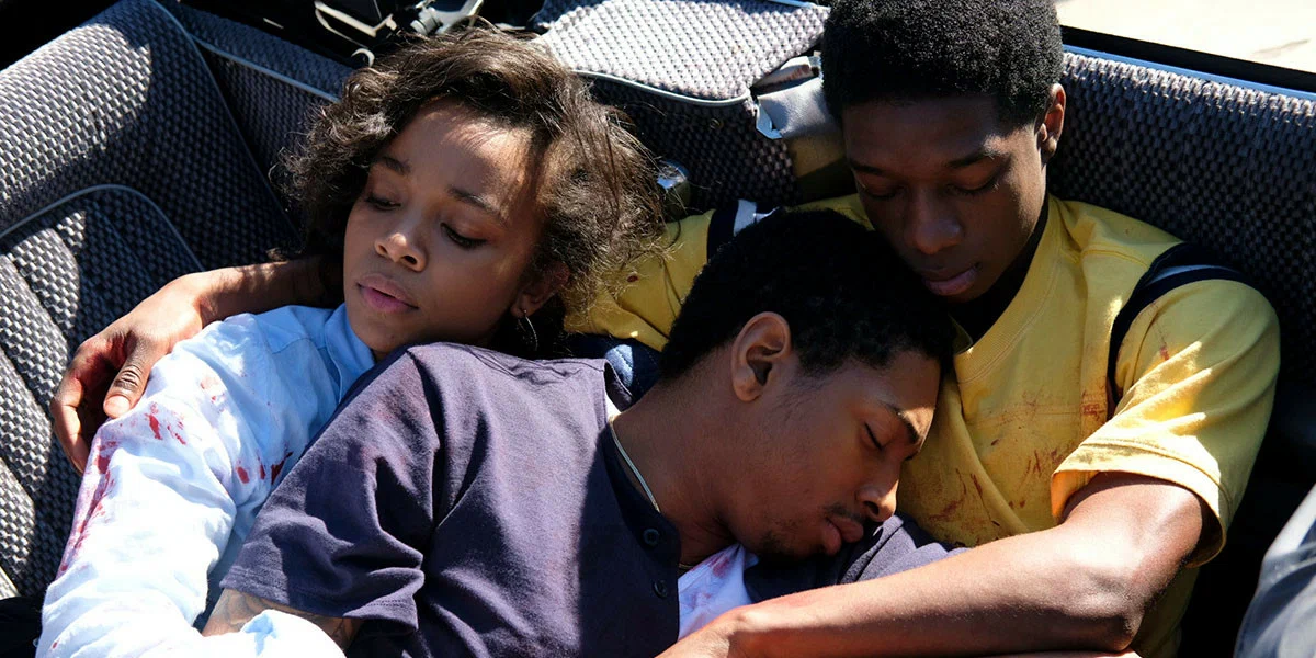 Кадр из фильма Лос-Анджелес в огне / Kings Кадр из фильма Лос-Анджелес в огне / Kings