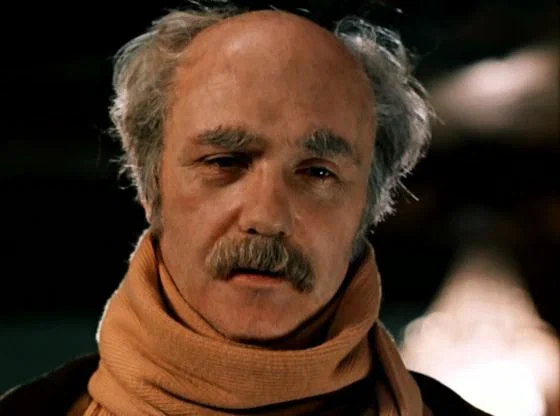 Кадр из фильма Ищите Женщину Кадр из фильма Ищите Женщину