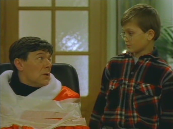 Кадр из фильма Бедная Саша Кадр из фильма Бедная Саша