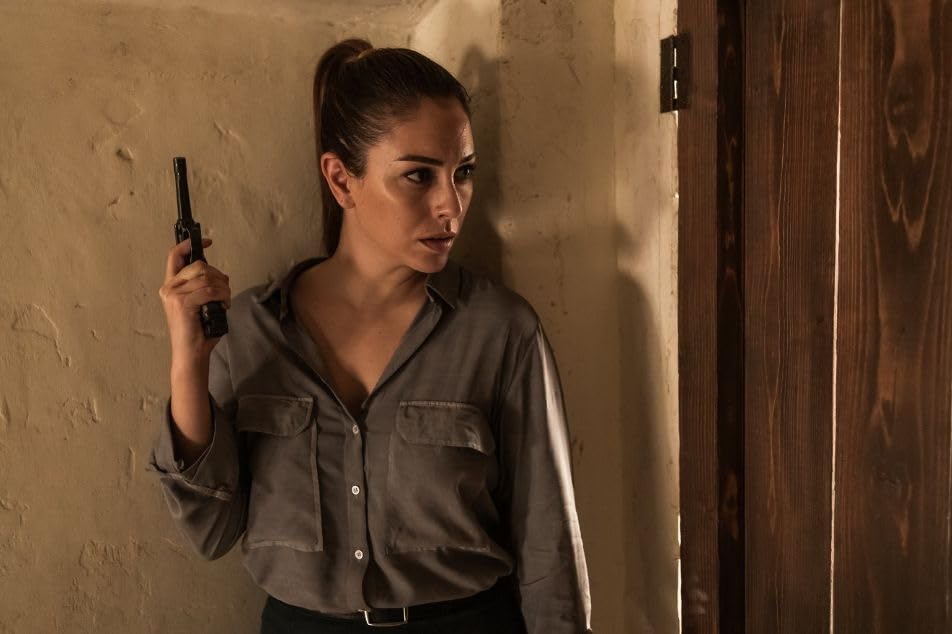 Сцена из фильма Ягуар / Jaguar Сцена из фильма Ягуар / Jaguar