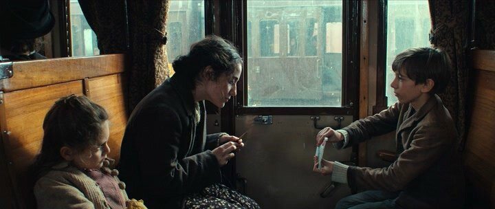 Кадр из фильма Детский поезд / Il treno dei bambini Кадр из фильма Детский поезд / Il treno dei bambini