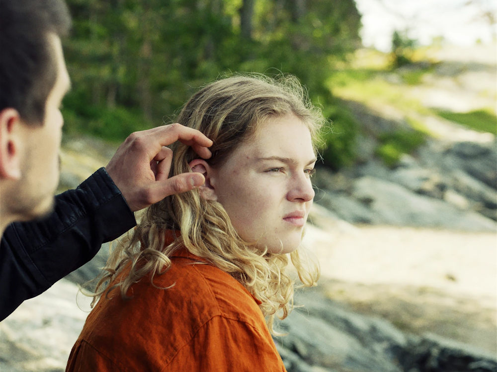 Сцена из фильма Опасный незнакомец / Min fantastiske fremmede Сцена из фильма Опасный незнакомец / Min fantastiske fremmede