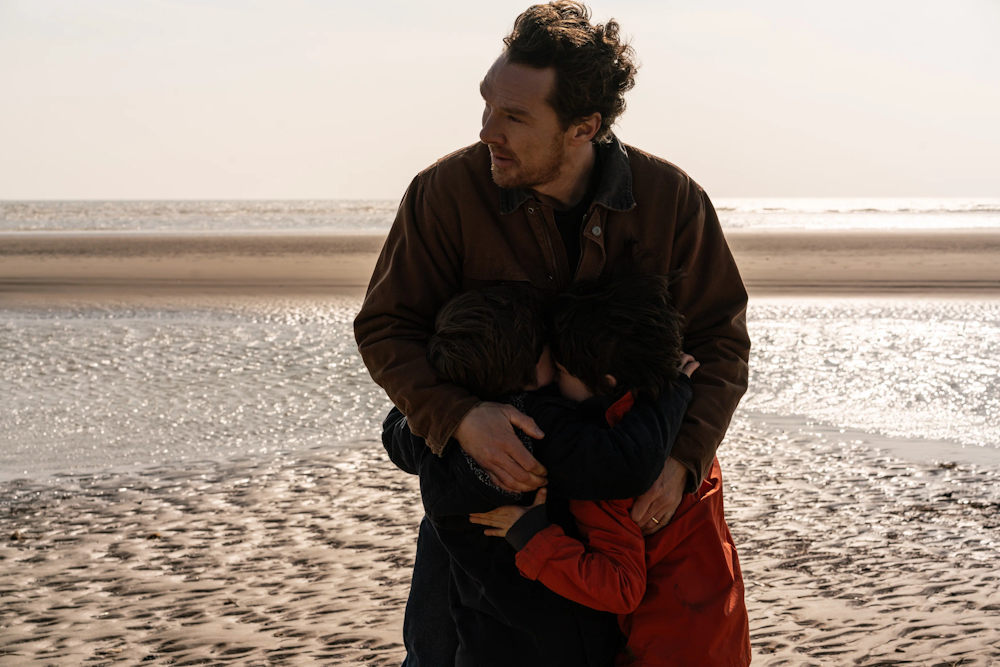 Кадр из фильма Сущность / The Thing with Feathers Кадр из фильма Сущность / The Thing with Feathers