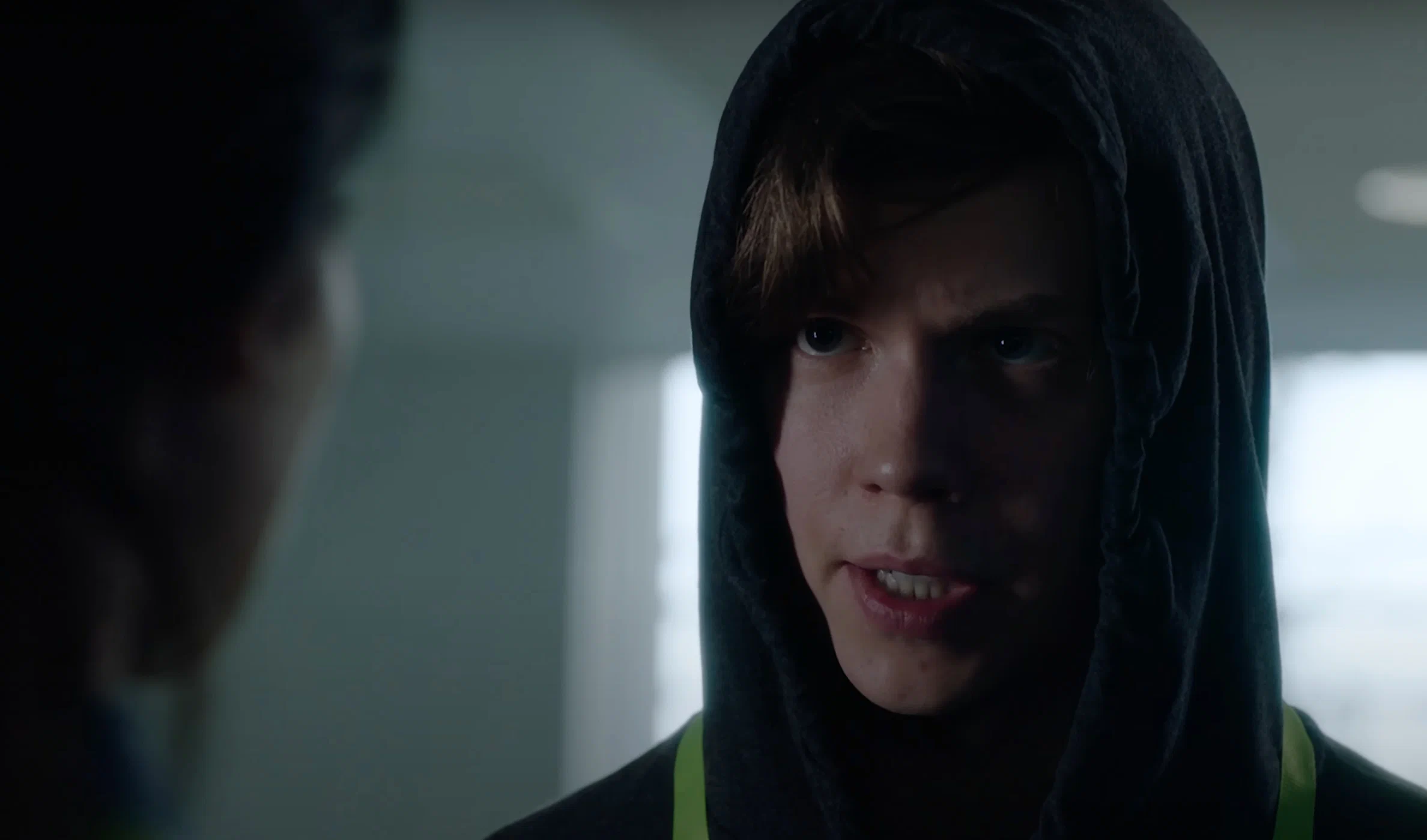 Сцена из фильма Необъявленная война / The Undeclared War Сцена из фильма Необъявленная война / The Undeclared War