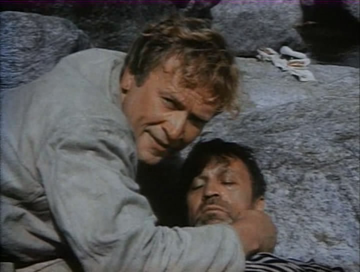 Кадр из фильма Берег спасения Кадр из фильма Берег спасения