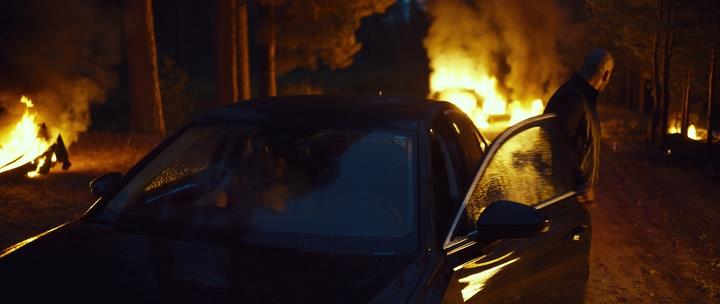 Сцена из фильма Бессмертный / L'immortale Сцена из фильма Бессмертный / L'immortale