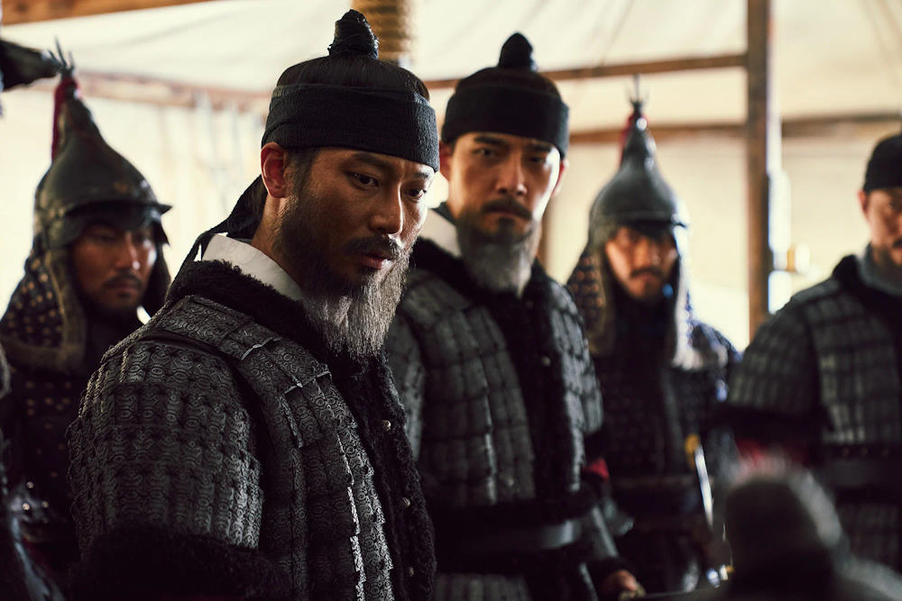 Кадр из фильма Битва в проливе Норян / Noryang: jukeumui bada Кадр из фильма Битва в проливе Норян / Noryang: jukeumui bada