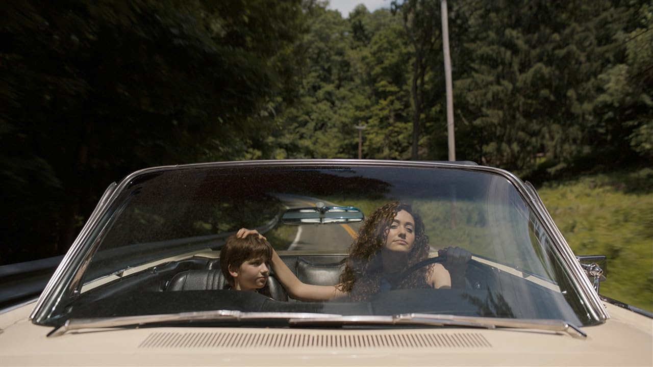 Кадр из фильма Переполненная комната / The Crowded Room Кадр из фильма Переполненная комната / The Crowded Room