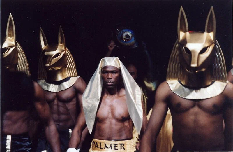 Сцена из фильма Бой с тенью Сцена из фильма Бой с тенью