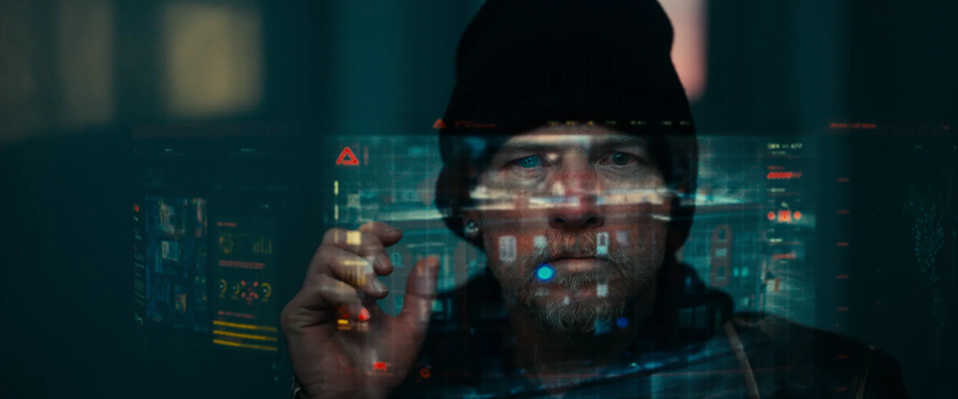 Кадр из фильма Больше, чем люди / Simulant Кадр из фильма Больше, чем люди / Simulant