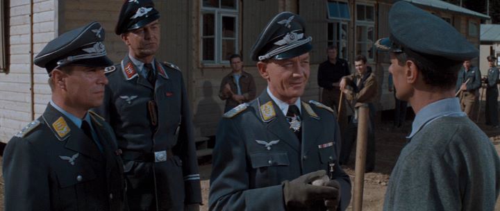 Кадр из фильма Большой побег / The Great Escape Кадр из фильма Большой побег / The Great Escape