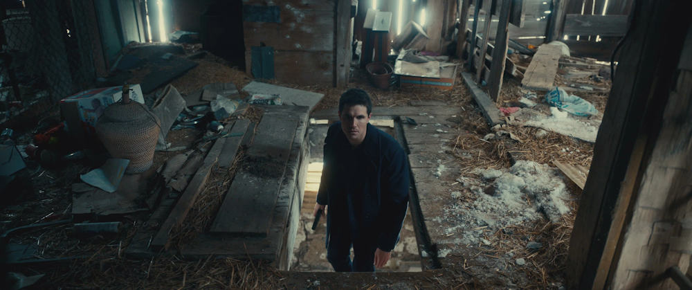 Кадр из фильма Больше, чем люди / Simulant Кадр из фильма Больше, чем люди / Simulant