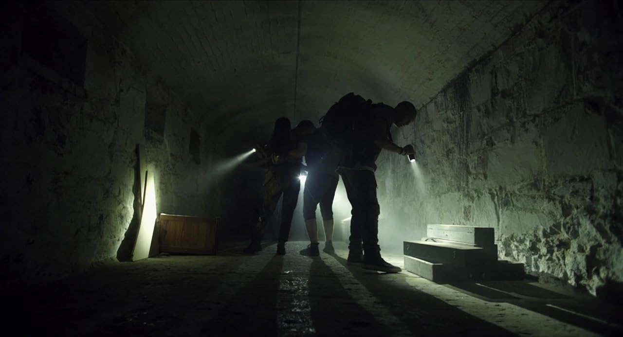 Сцена из фильма Озеро страха: Наследие / Lake Placid: Legacy Сцена из фильма Озеро страха: Наследие / Lake Placid: Legacy