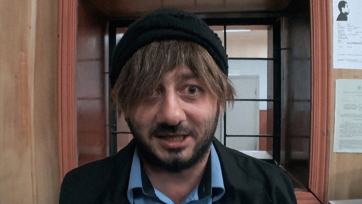 Сцена из фильма Бородач Сцена из фильма Бородач