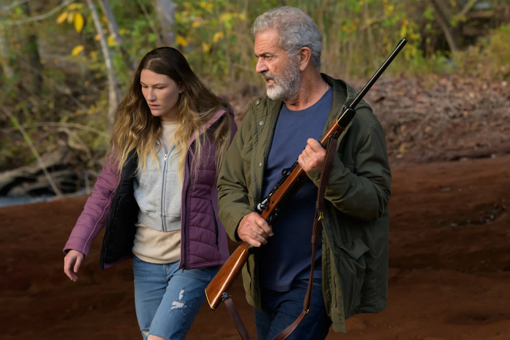 Кадр из фильма Сезон охоты / Hunting Season Кадр из фильма Сезон охоты / Hunting Season