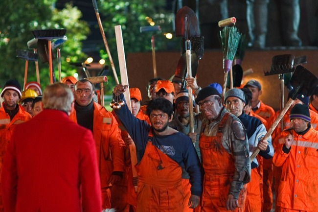 Сцена из фильма Наша Russia: Яйца судьбы Сцена из фильма Наша Russia: Яйца судьбы