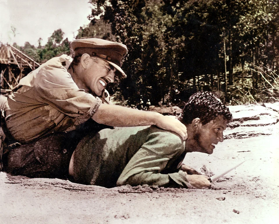 Кадр из фильма Мост через реку Квай / The Bridge on the River Kwai Кадр из фильма Мост через реку Квай / The Bridge on the River Kwai