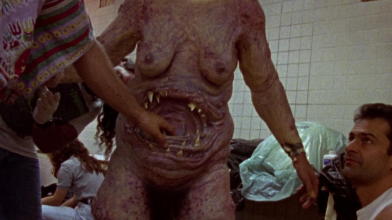 Кадр из фильма Буги изо всех сил / Full Tilt Boogie Кадр из фильма Буги изо всех сил / Full Tilt Boogie