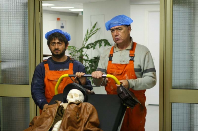 Сцена из фильма Наша Russia: Яйца судьбы Сцена из фильма Наша Russia: Яйца судьбы