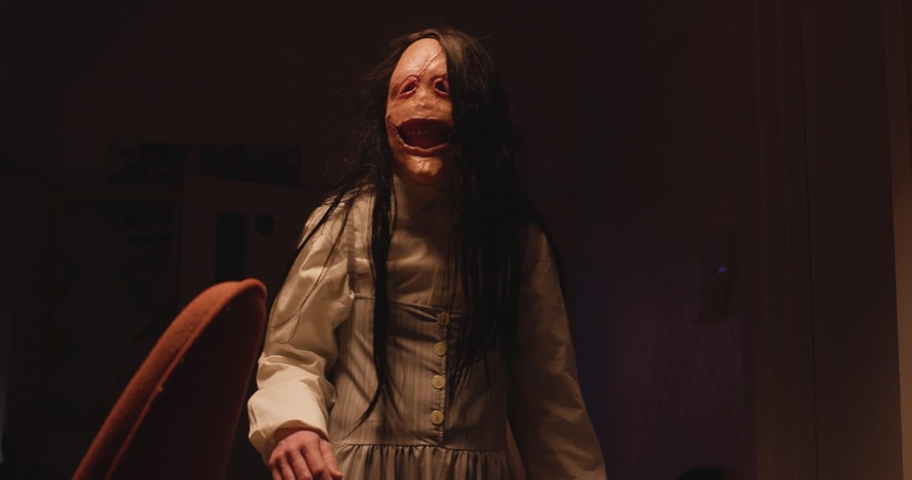 Кадр из фильма Зубная фея 5: Смертельное сверление / Toothfairy 5 (Tooth Fairy: Drill to Kill) Кадр из фильма Зубная фея 5: Смертельное сверление / Toothfairy 5 (Tooth Fairy: Drill to Kill)