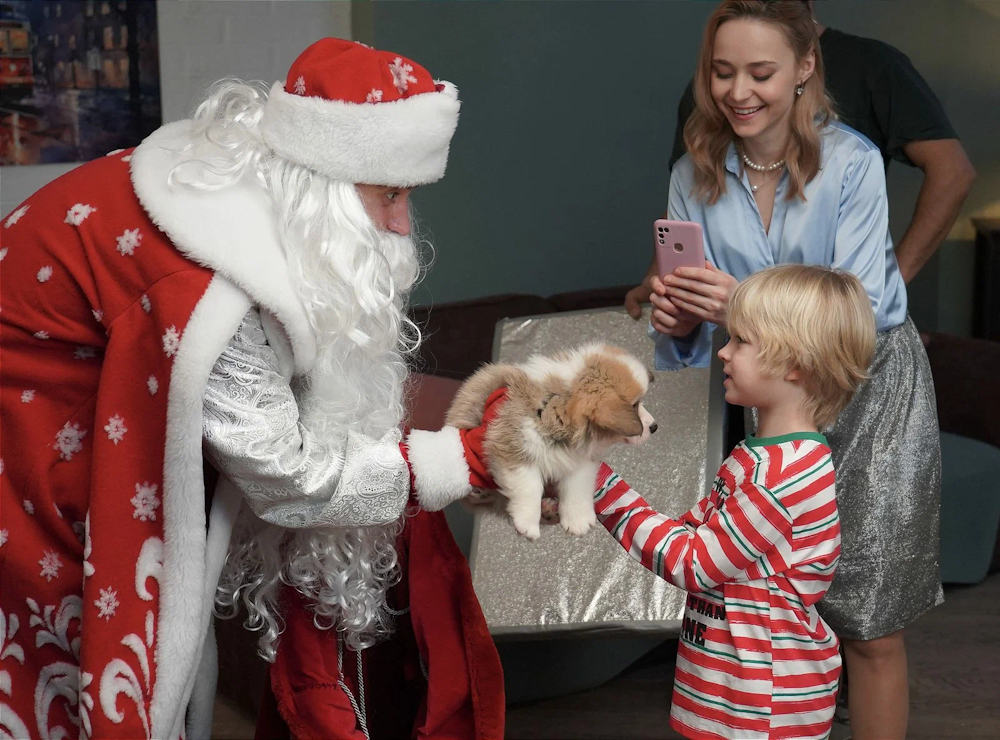 Сцена из фильма Наш папа – Дед Мороз! Сцена из фильма Наш папа – Дед Мороз!