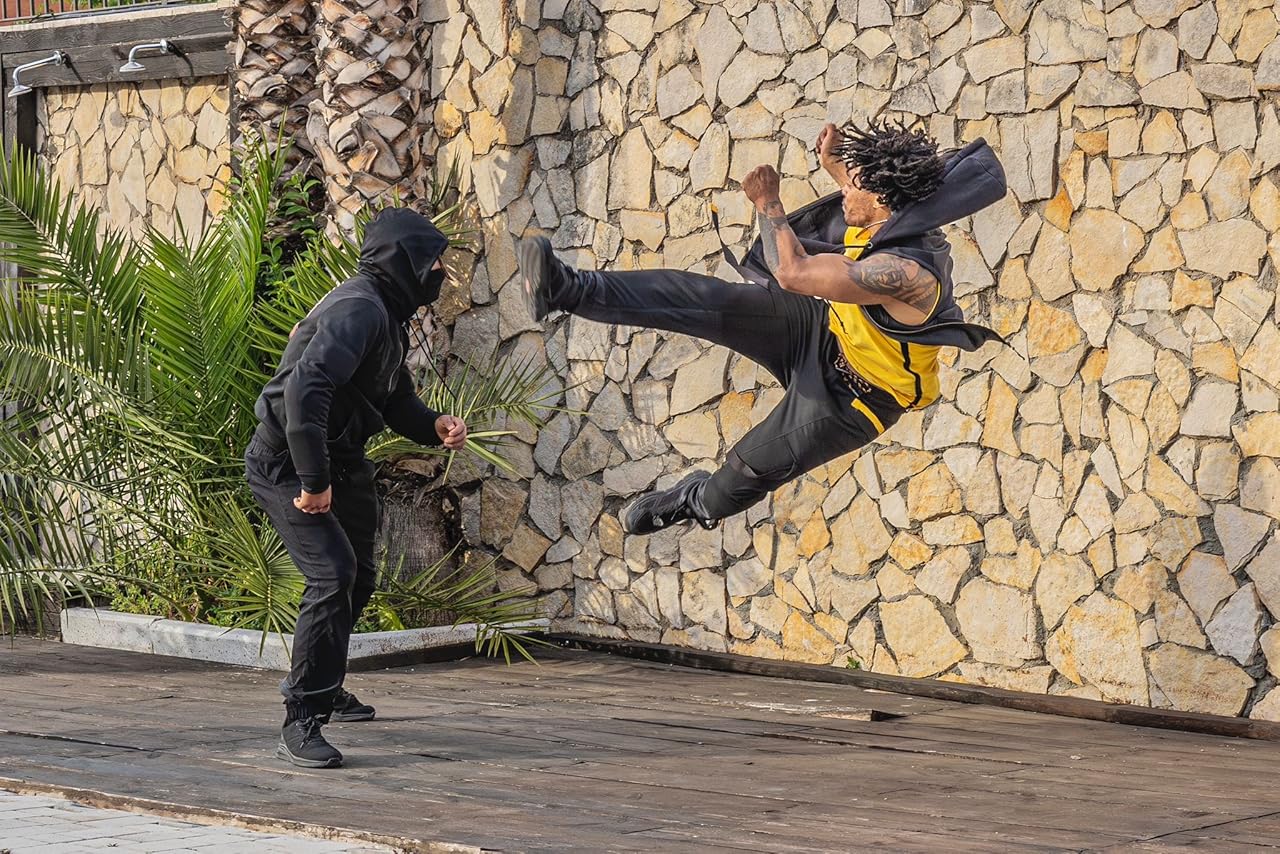 Сцена из фильма Боевой мститель / The Martial Avenger Сцена из фильма Боевой мститель / The Martial Avenger