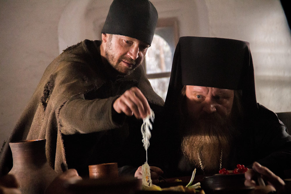 Кадр из фильма Монах и бес Кадр из фильма Монах и бес