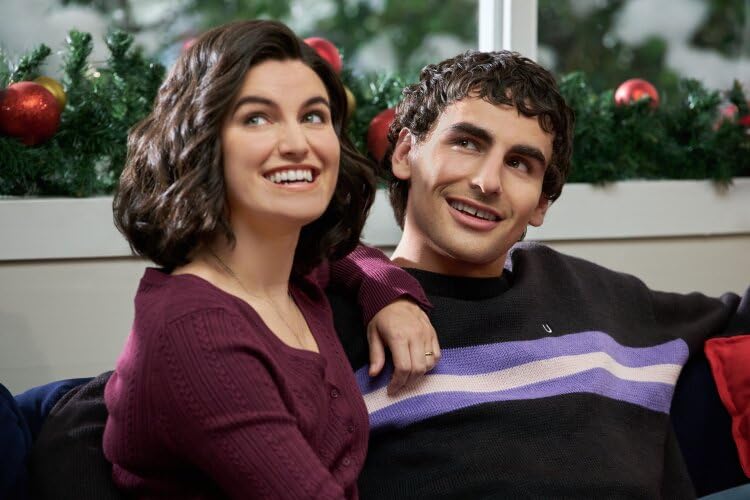 Кадр из фильма Счастливые праздники на Черри Лейн / Happy Holidays from Cherry Lane Кадр из фильма Счастливые праздники на Черри Лейн / Happy Holidays from Cherry Lane