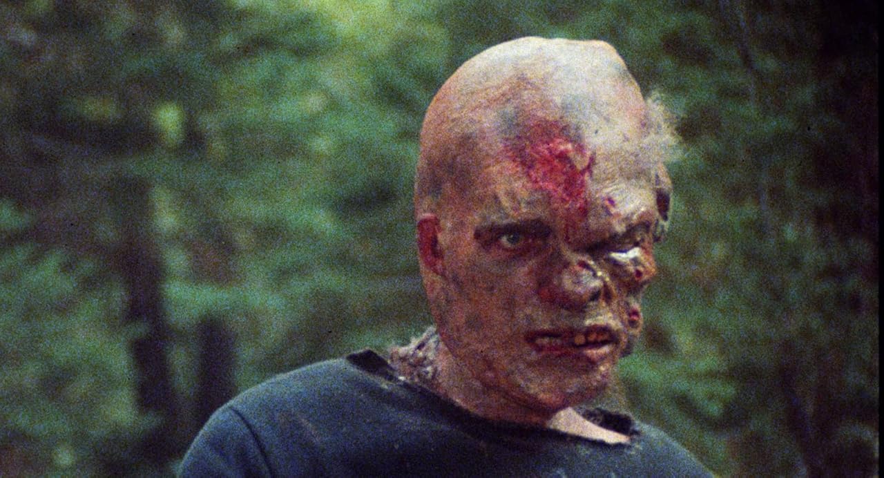 Сцена из фильма Добыча / The Prey Сцена из фильма Добыча / The Prey