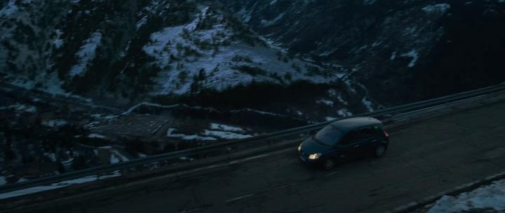 Кадр из фильма В тысяче километров от рождества / A mil kilómetros de la Navidad Кадр из фильма В тысяче километров от рождества / A mil kilómetros de la Navidad