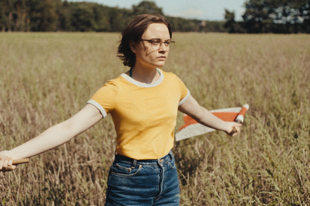 Кадр из фильма Звук падения / In die Sonne schauen Кадр из фильма Звук падения / In die Sonne schauen