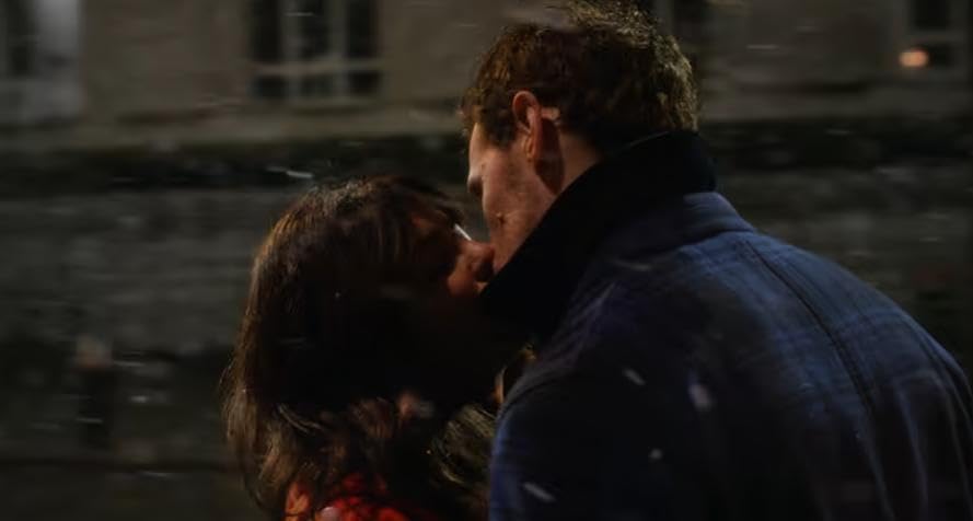 Кадр из фильма Люби снова / Love Again Кадр из фильма Люби снова / Love Again