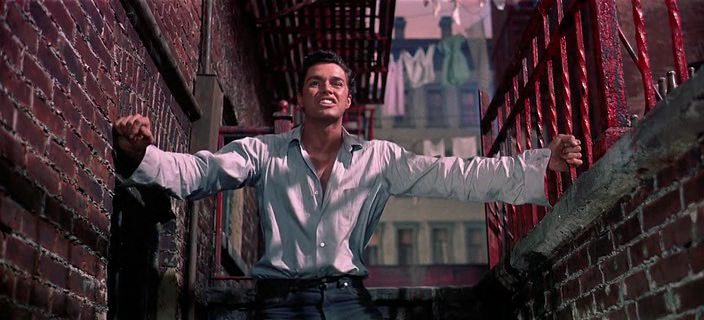 Сцена из фильма Вестсайдская история / West Side Story Сцена из фильма Вестсайдская история / West Side Story