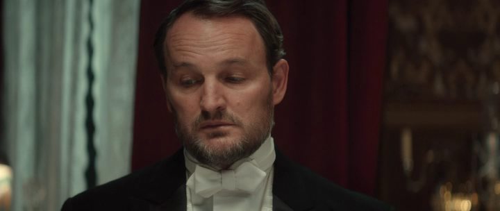 Кадр из фильма Винчестер. Дом, который построили призраки / Winchester: The House that Ghosts Built Кадр из фильма Винчестер. Дом, который построили призраки / Winchester: The House that Ghosts Built