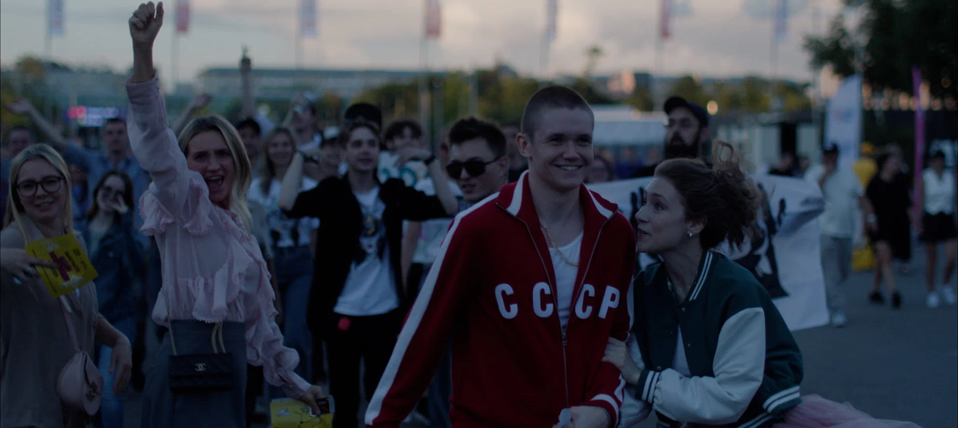 Сцена из фильма Всё, что тебя касается Сцена из фильма Всё, что тебя касается