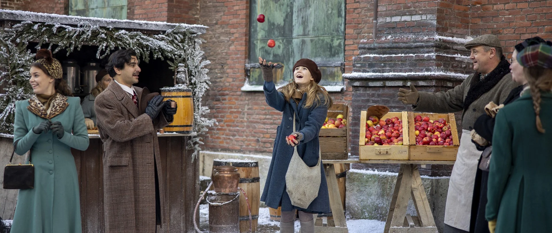 Кадр из фильма Волшебная сказка на Рождество / Sagan om Karl-Bertil Jonssons julafton Кадр из фильма Волшебная сказка на Рождество / Sagan om Karl-Bertil Jonssons julafton